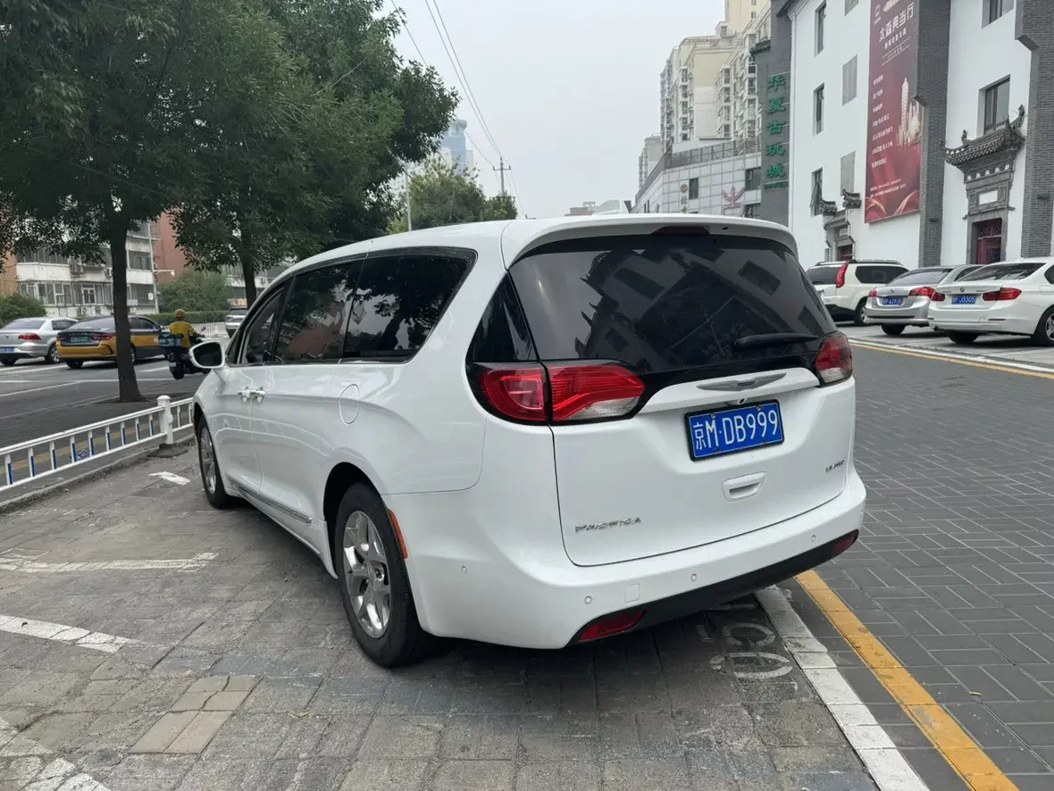 Chrysler Grand Voyager