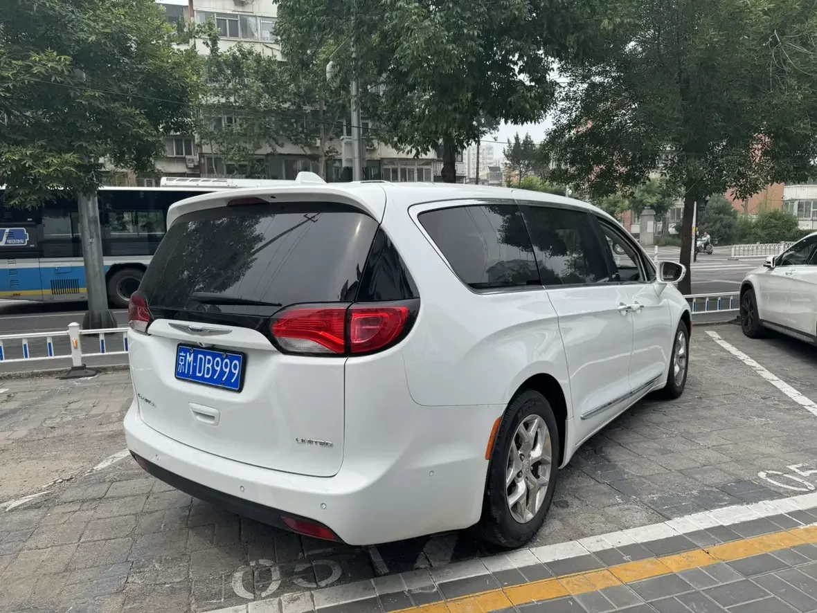 Chrysler Grand Voyager