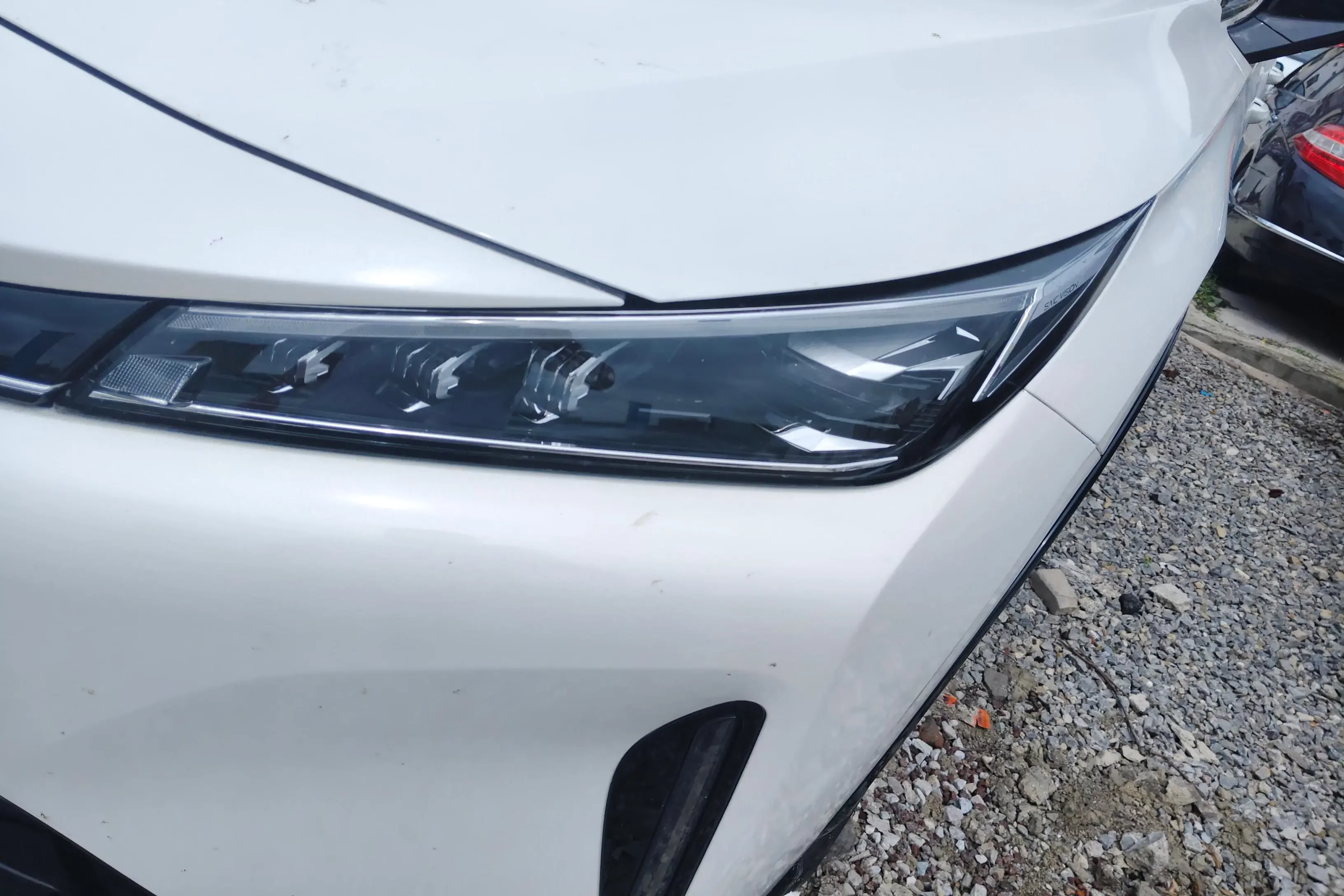 Roewe D5X DMH