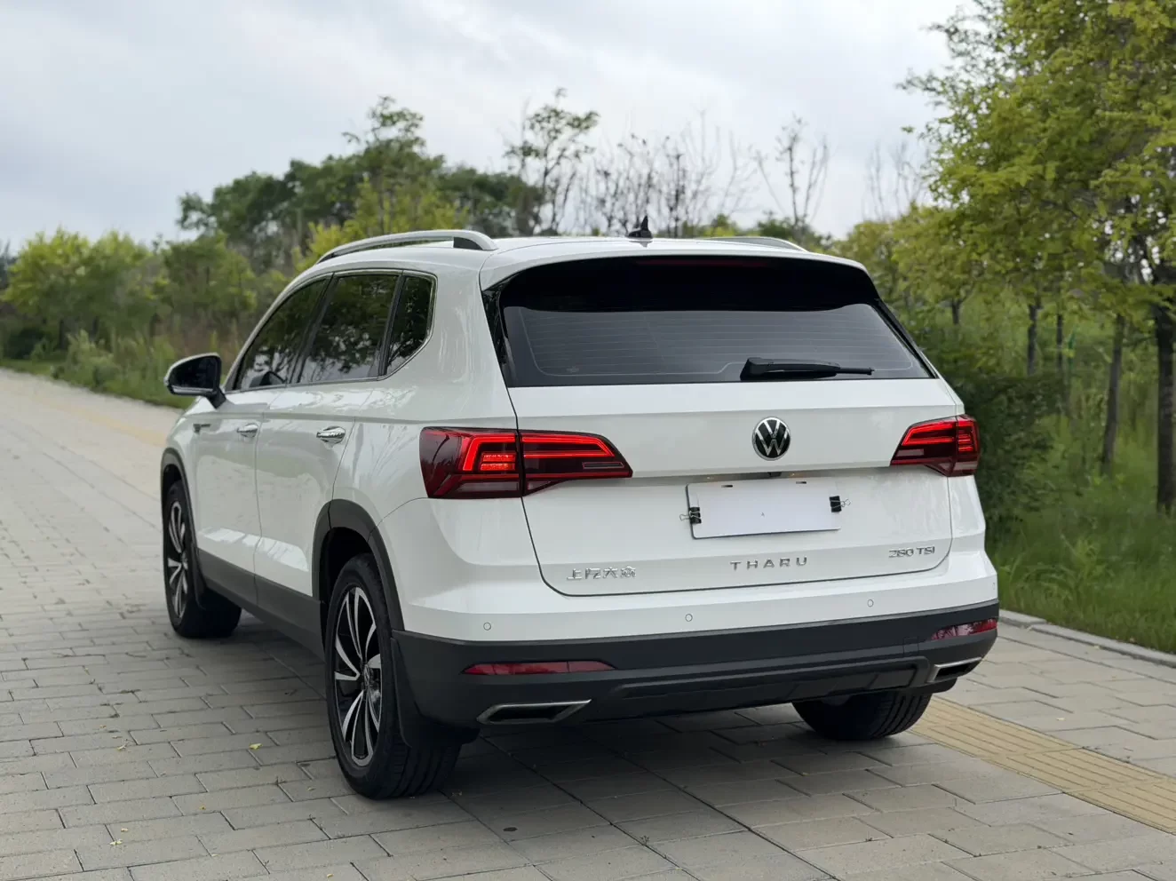 Volkswagen Tharu