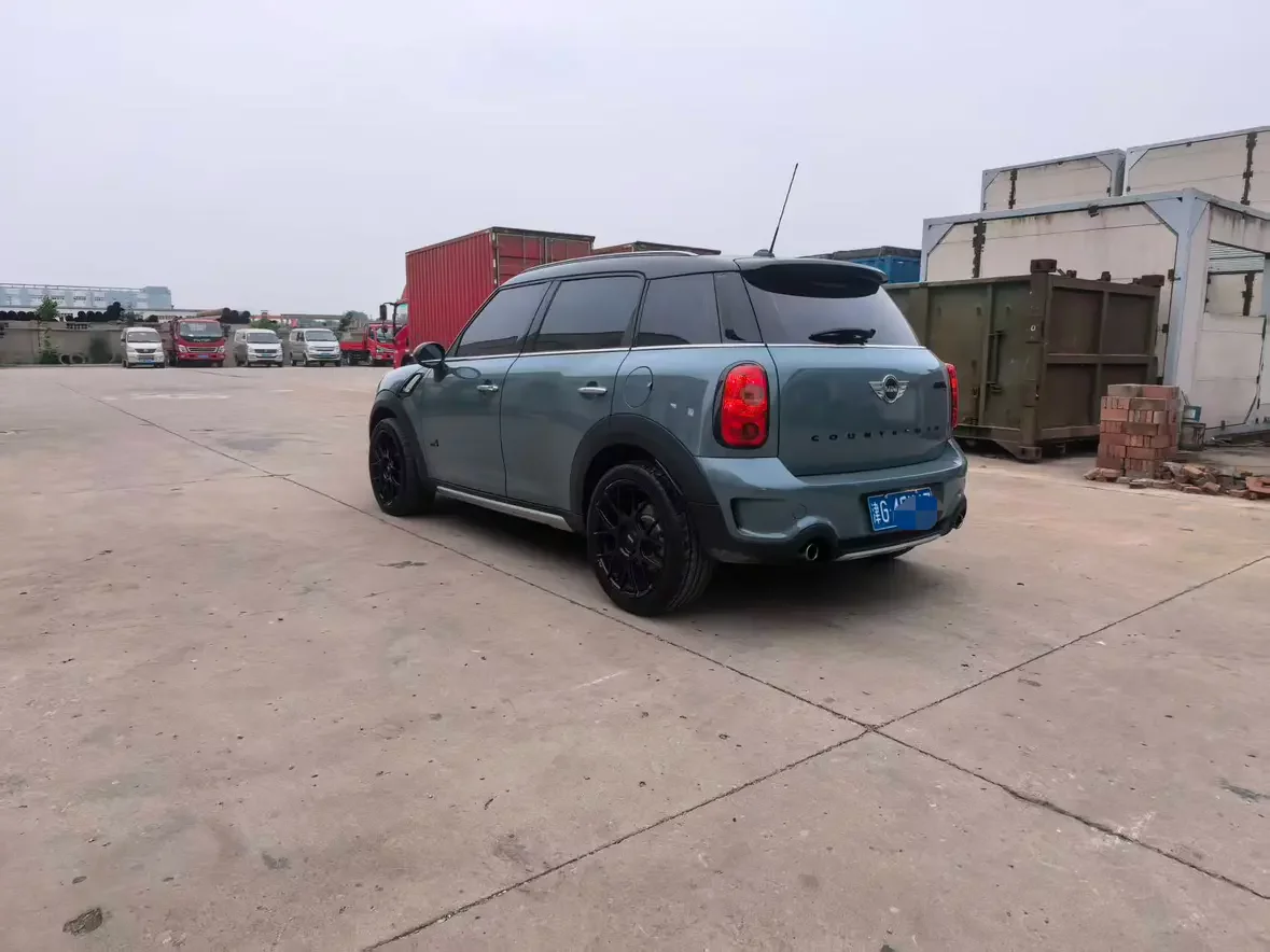 MINI COUNTRYMAN