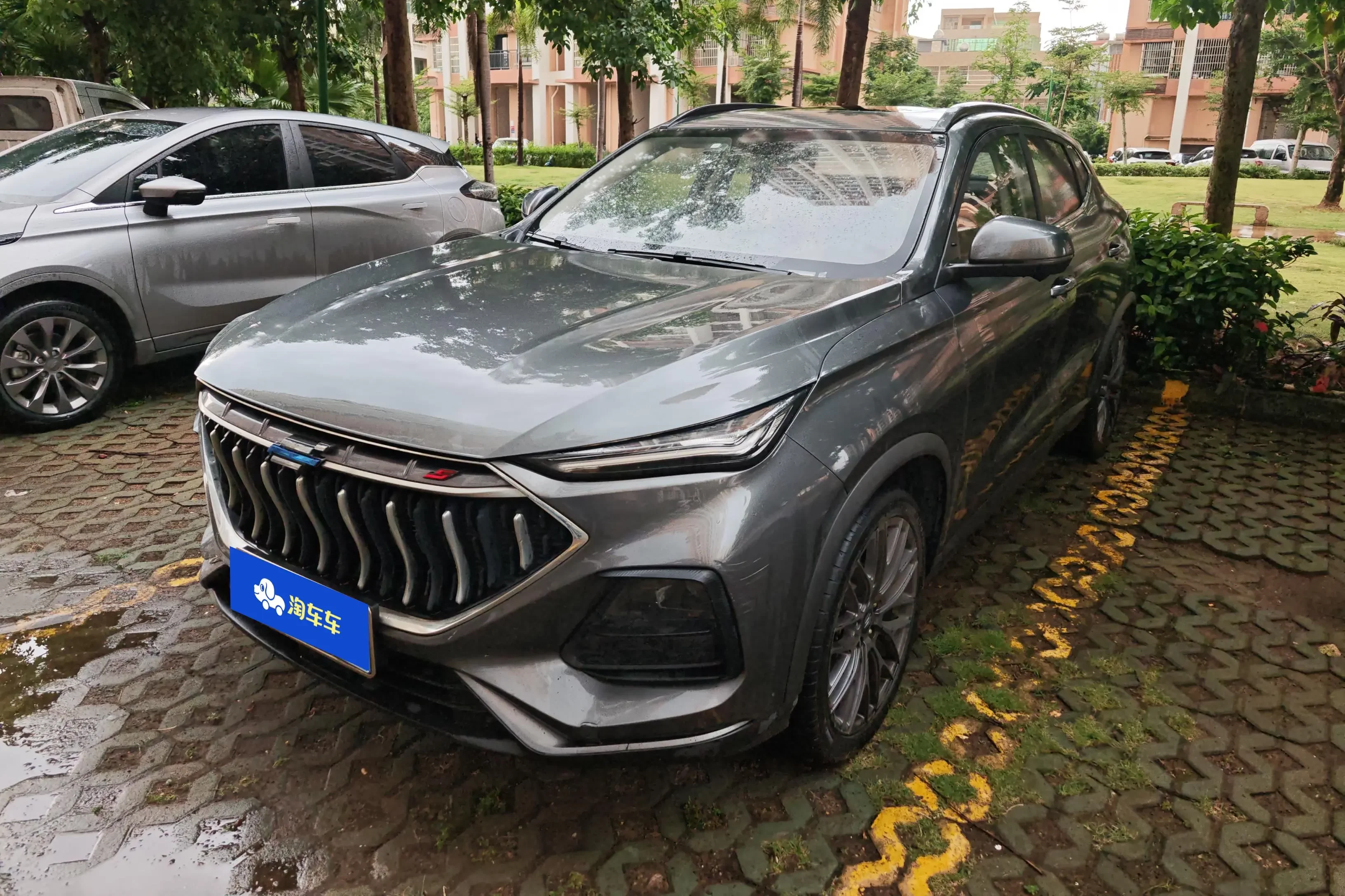 Oshan Changan Auchan X5