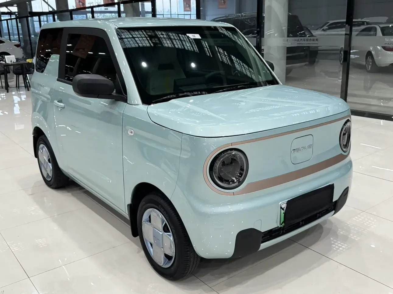 Geely panda