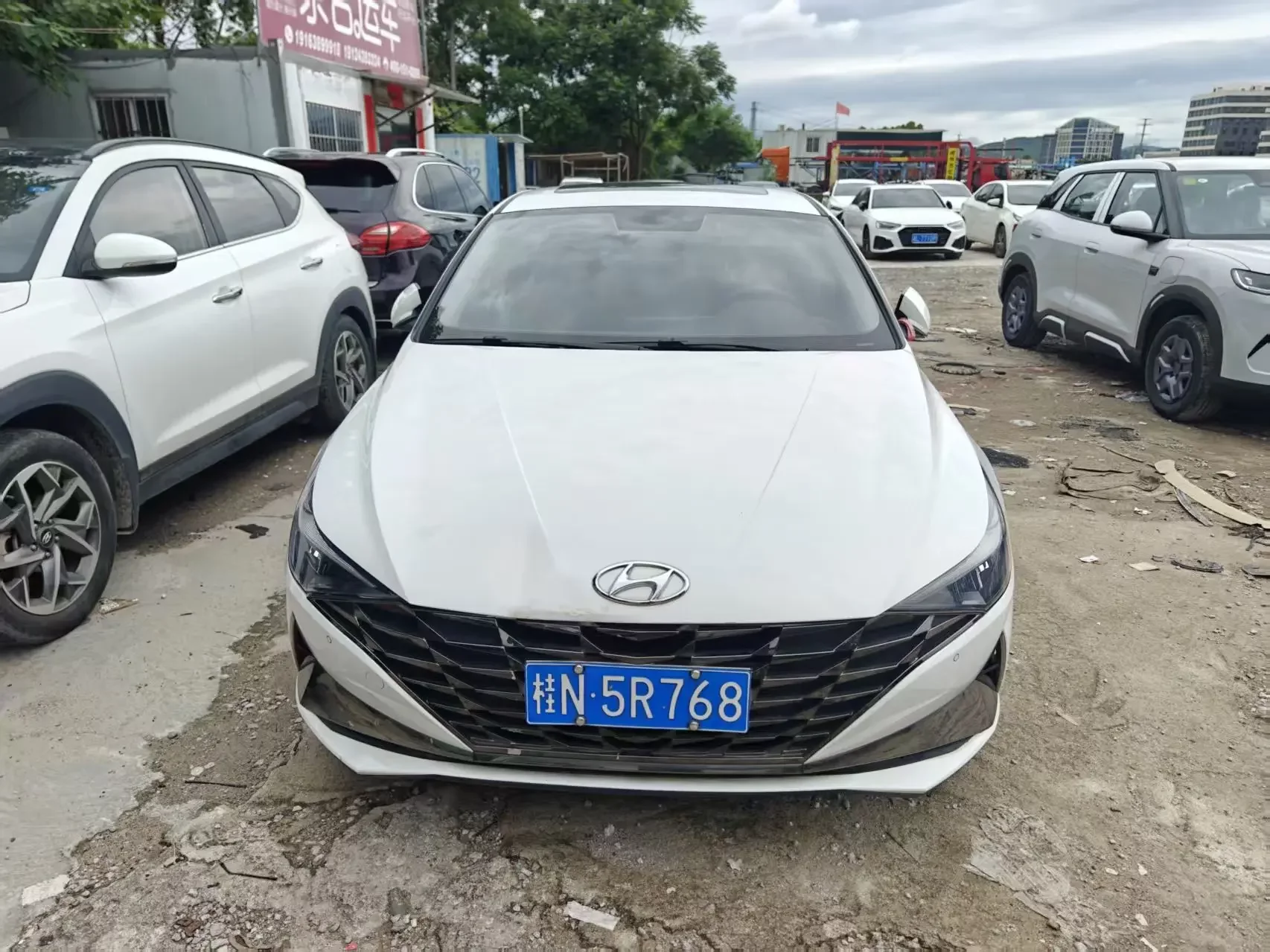 Hyundai Elantra