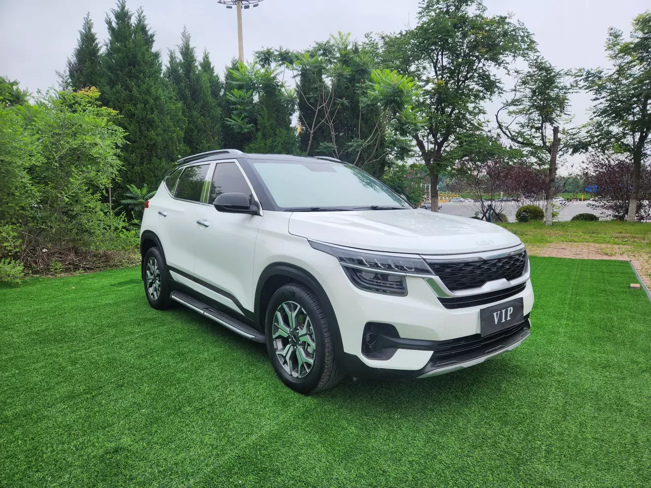 Kia Run proudly