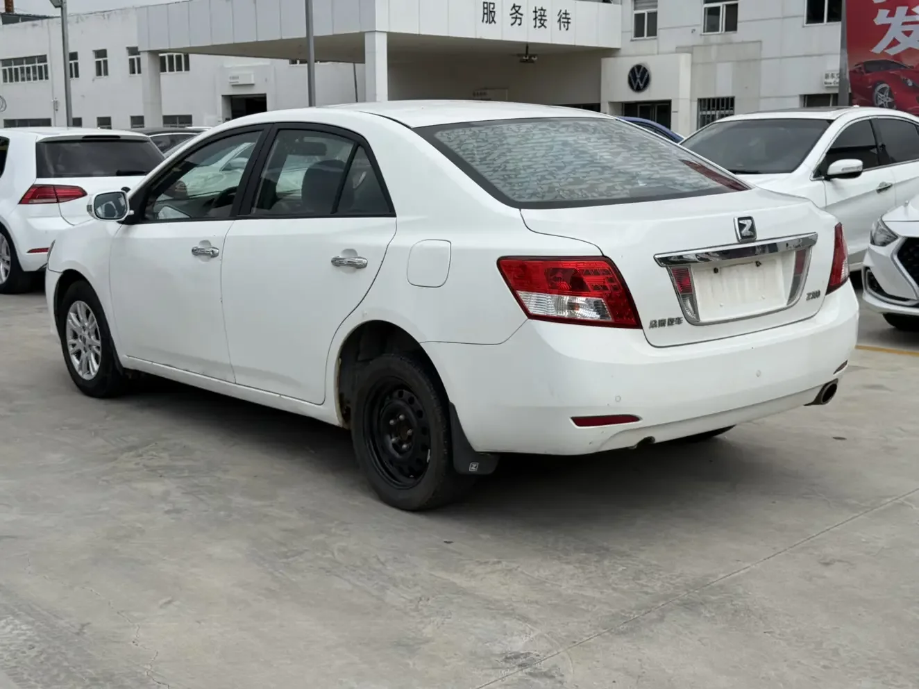 Zotye Z300