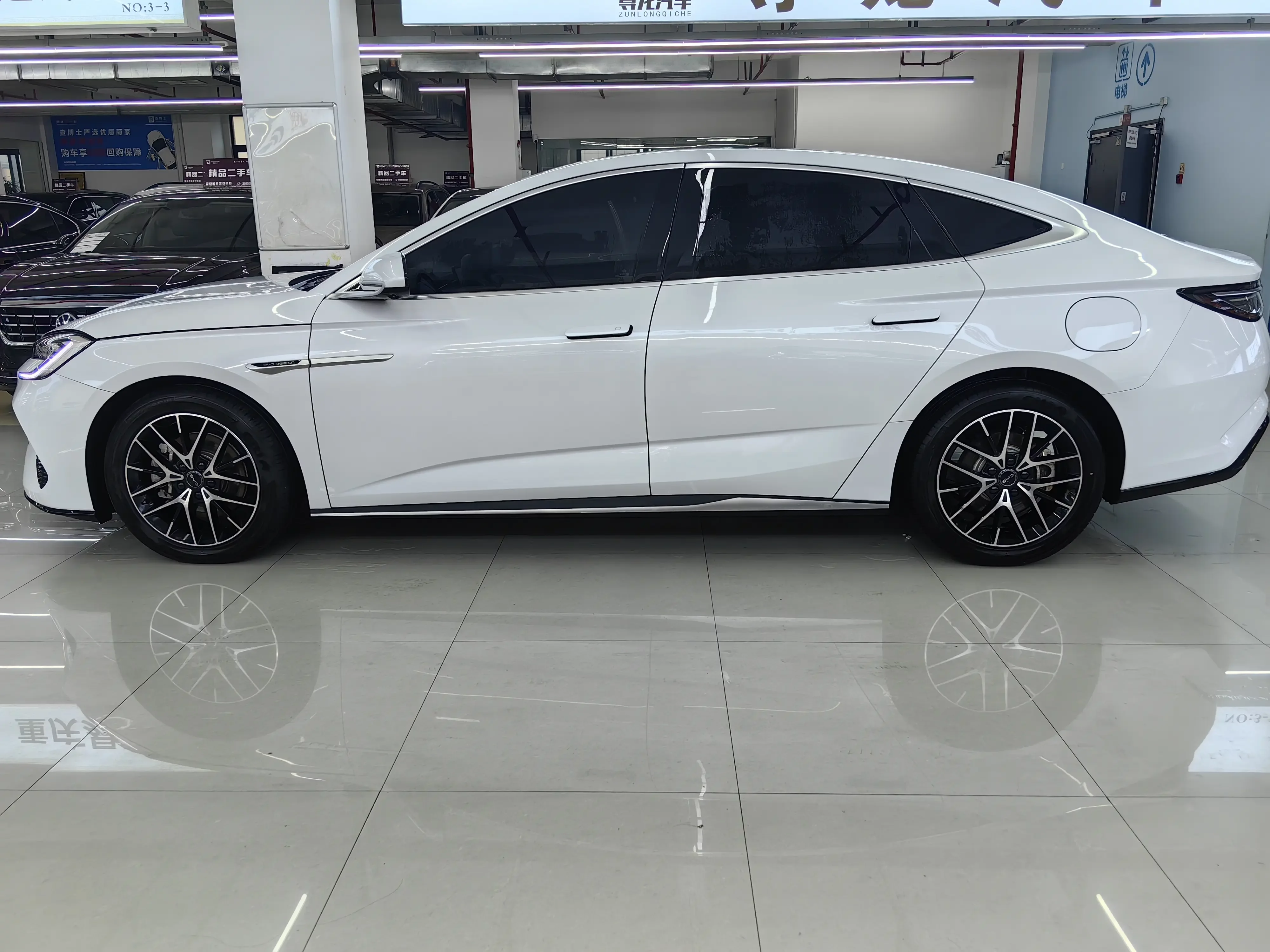 BYD Seal DM