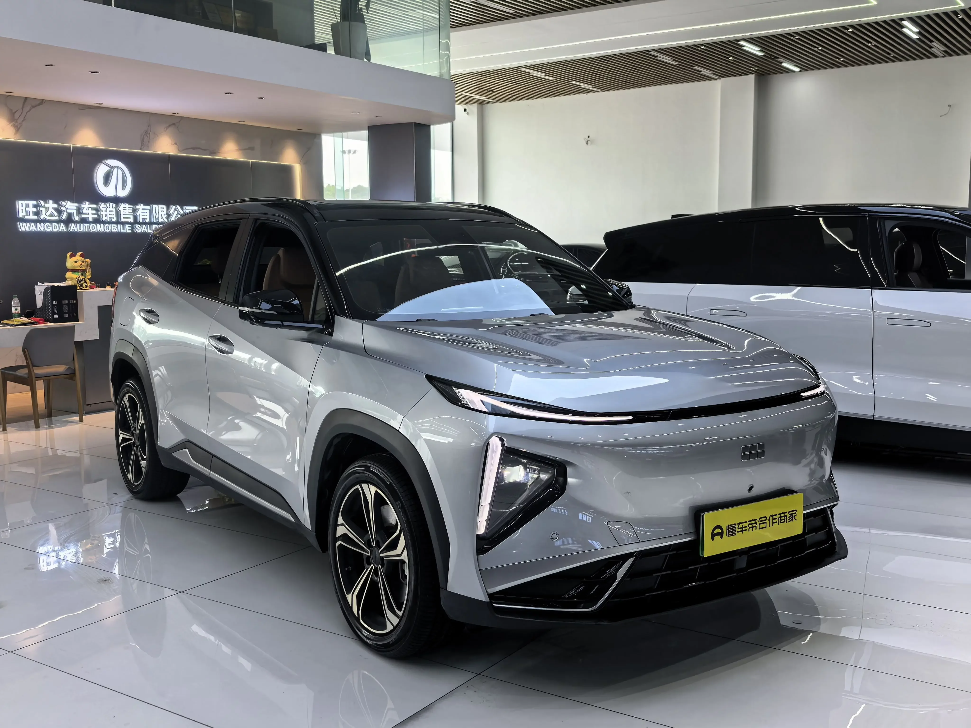 Geely Galaxy L7