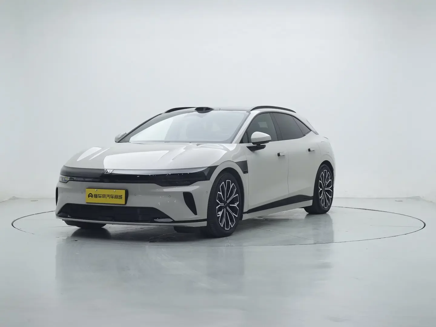 ZEEKR 007GT  из Китая