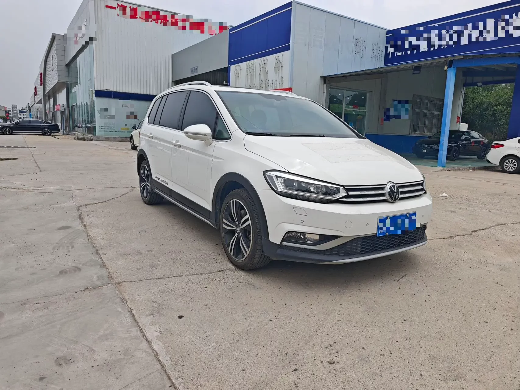 Volkswagen Touran L