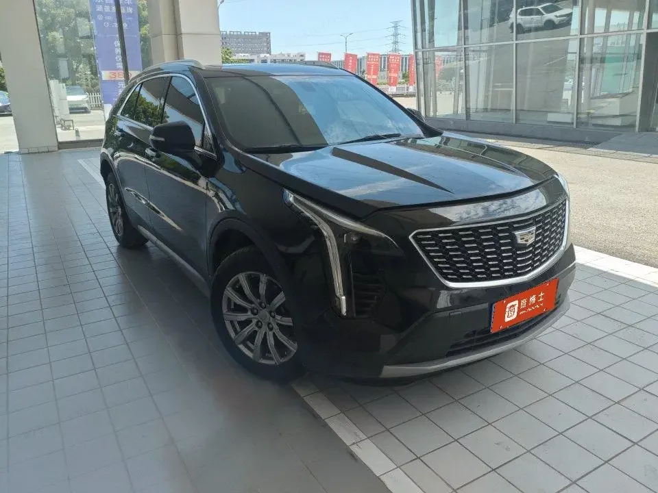 Cadillac XT4