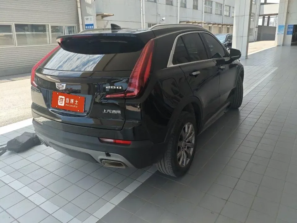 Cadillac XT4