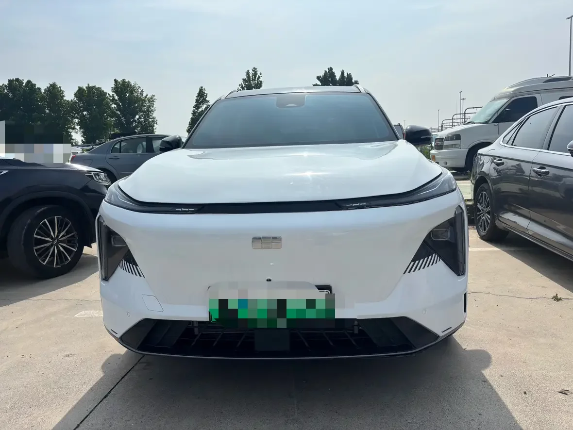 Geely Galaxy L7