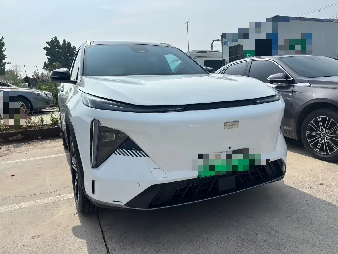Geely Galaxy L7