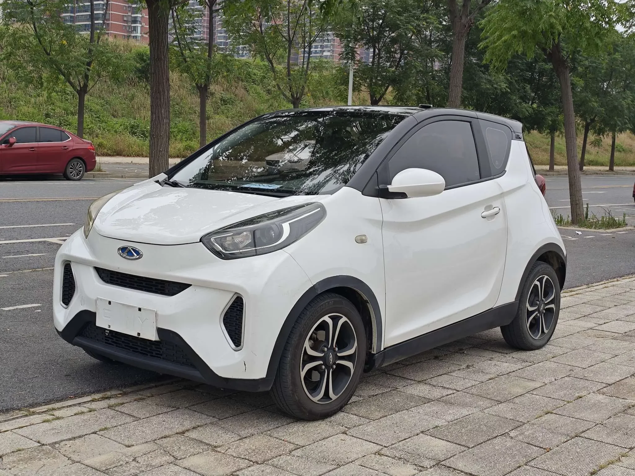 Chery QQ eQ1 (little ant)  из Китая