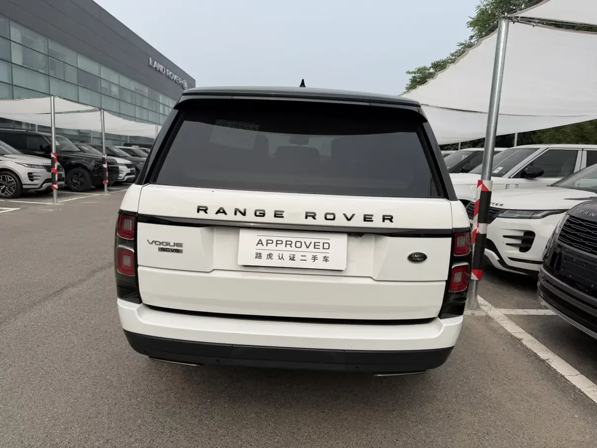 Land Rover range rover