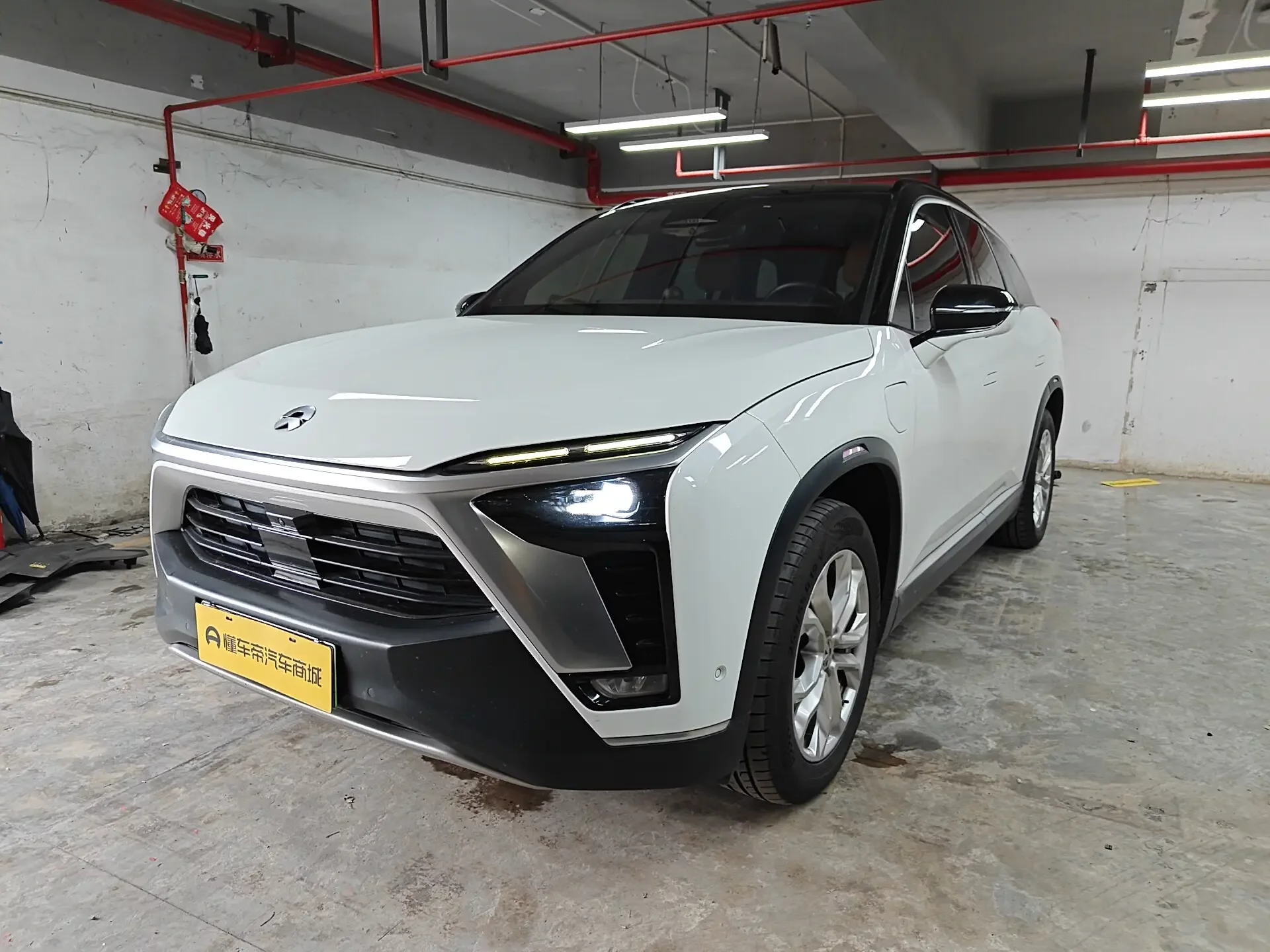NIO ES8