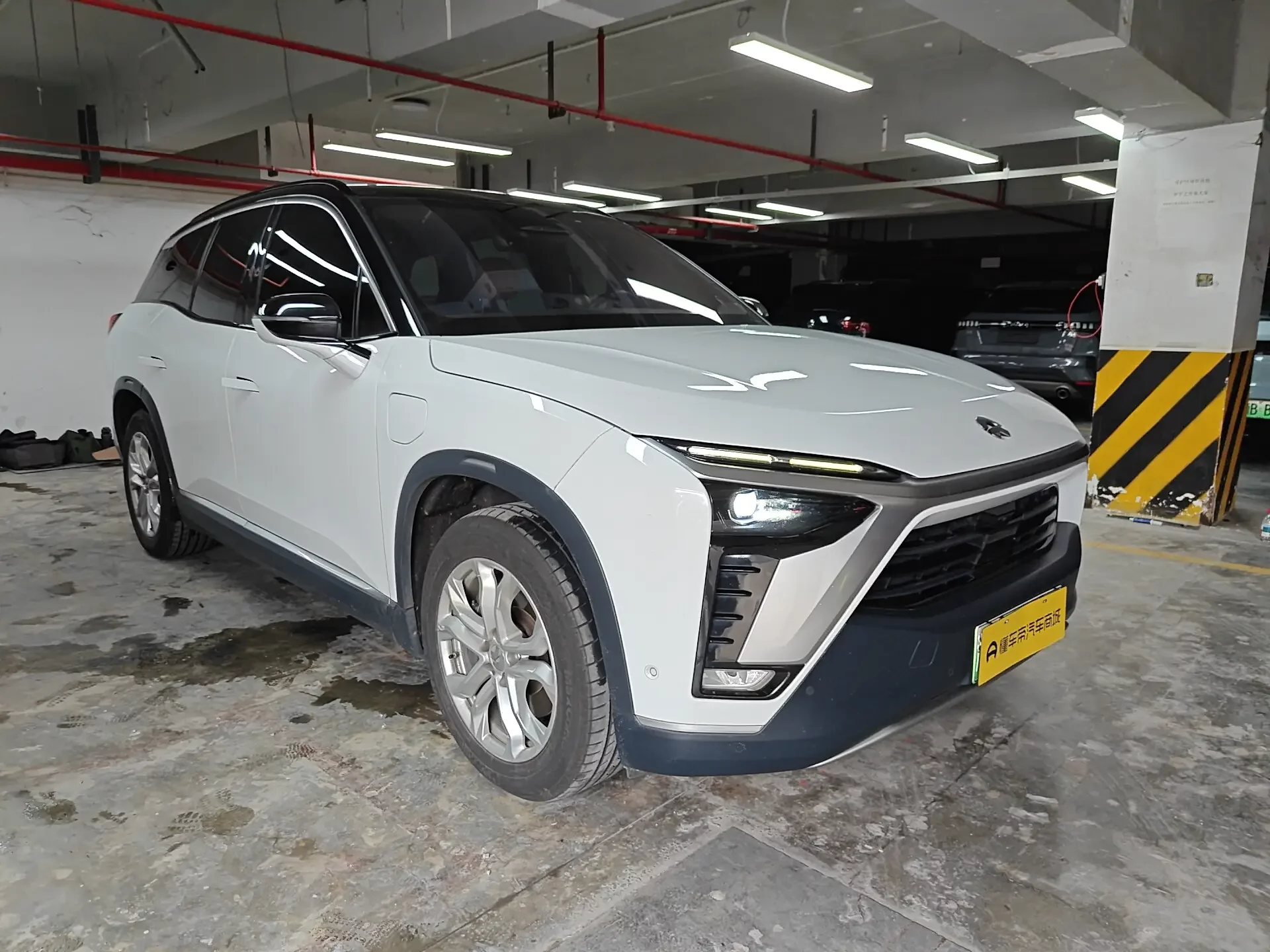 NIO ES8