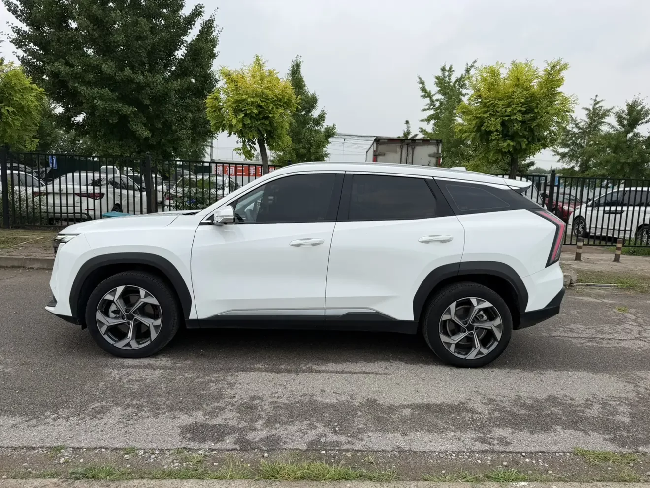 Geely Atlas L