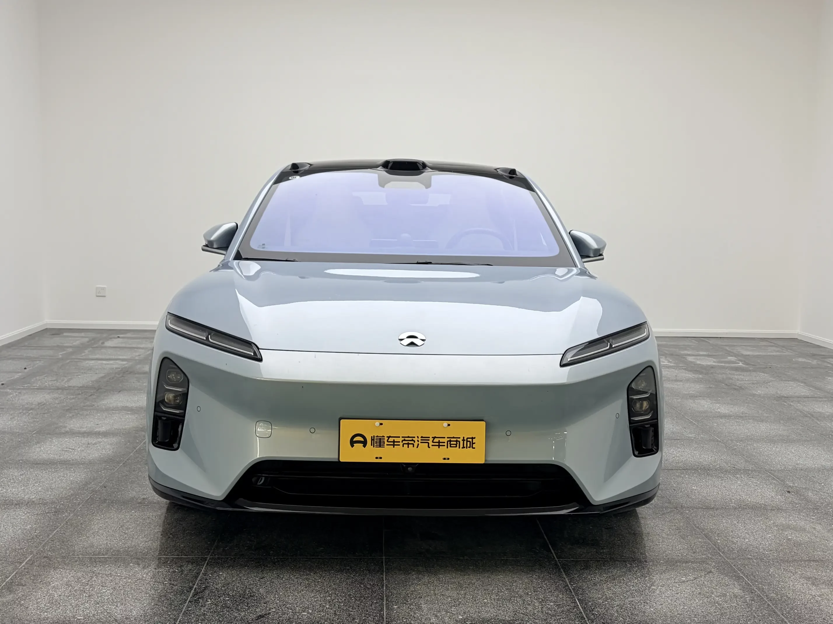 NIO ET5