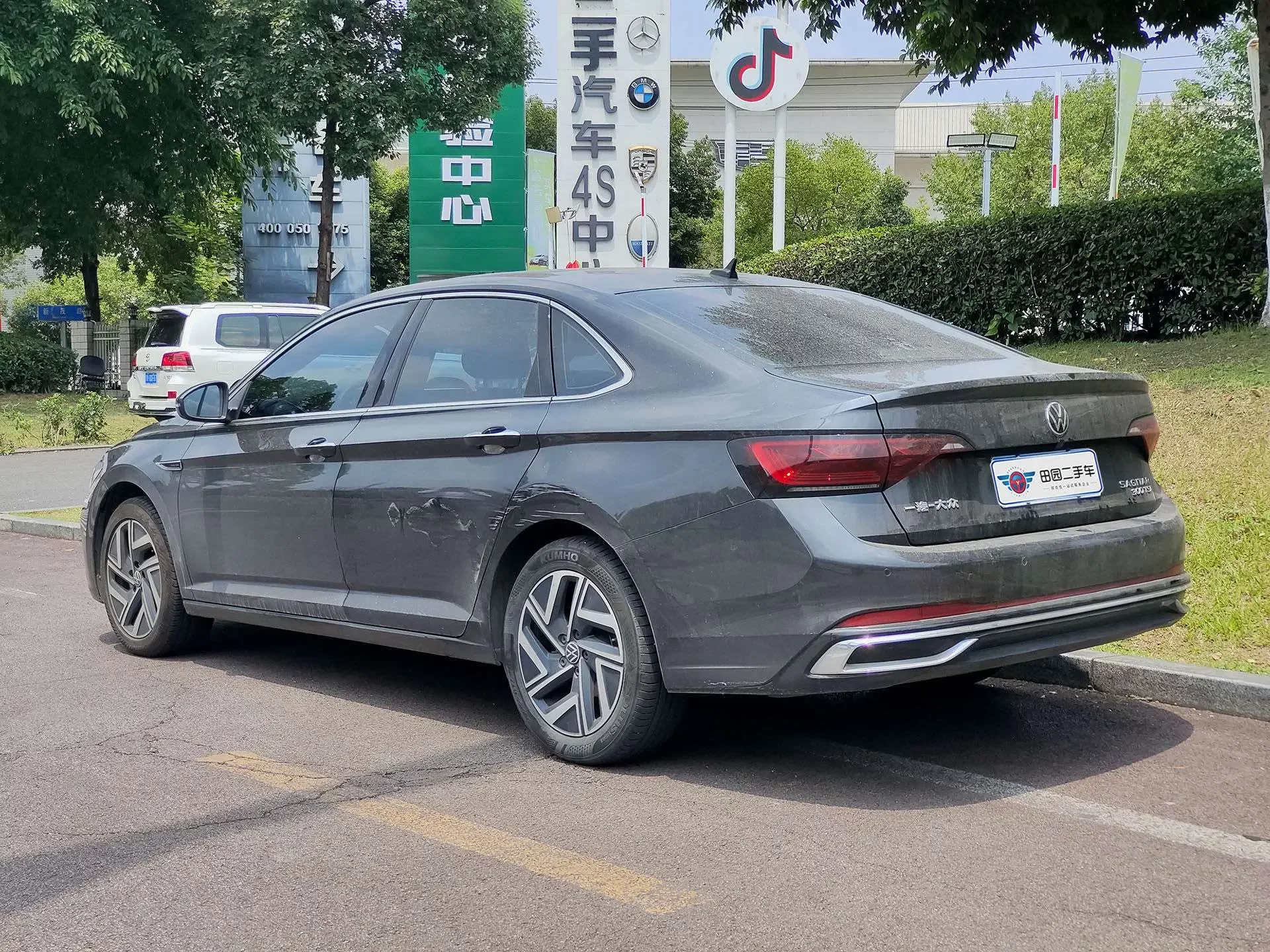 Volkswagen Sagitar
