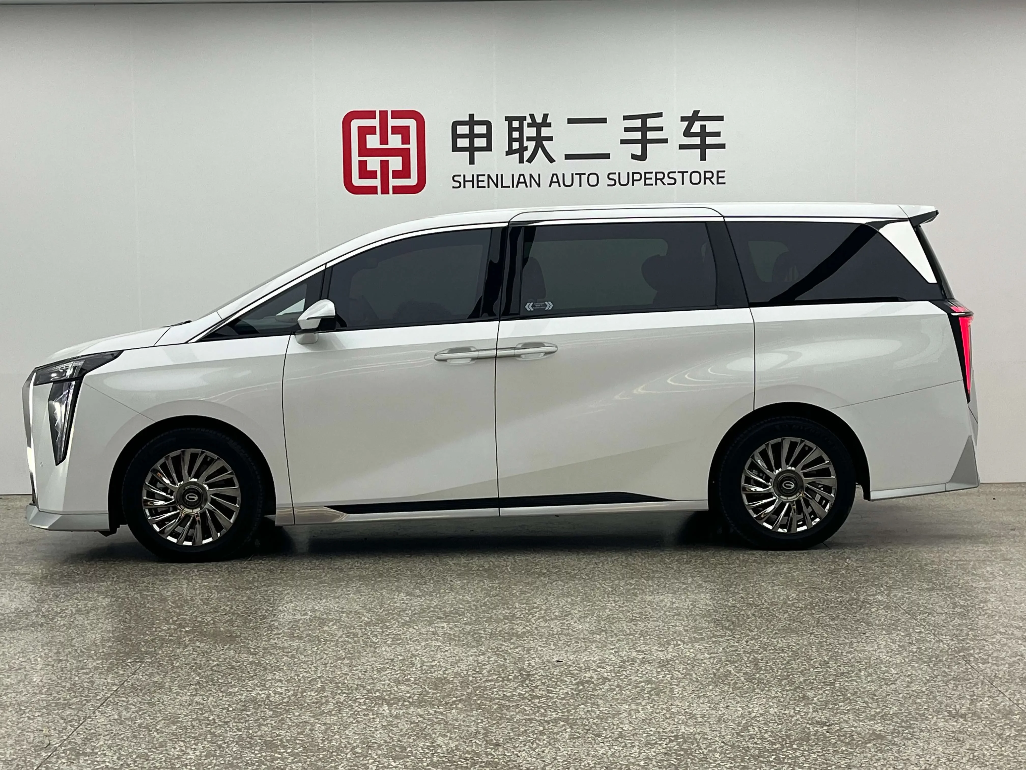 GAC Trumpchi M8