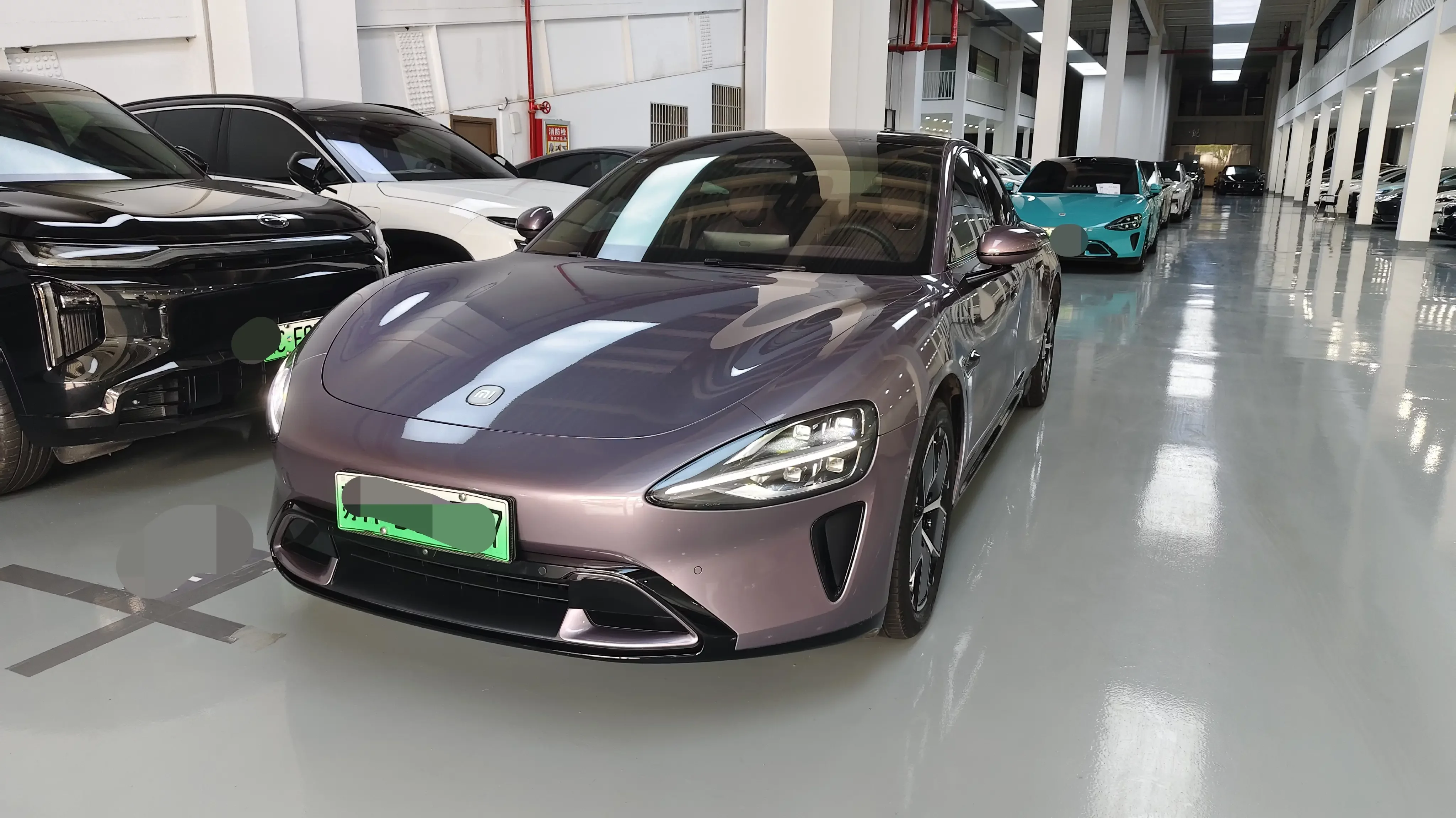 Xiaomi car Xiaomi SU7  из Китая