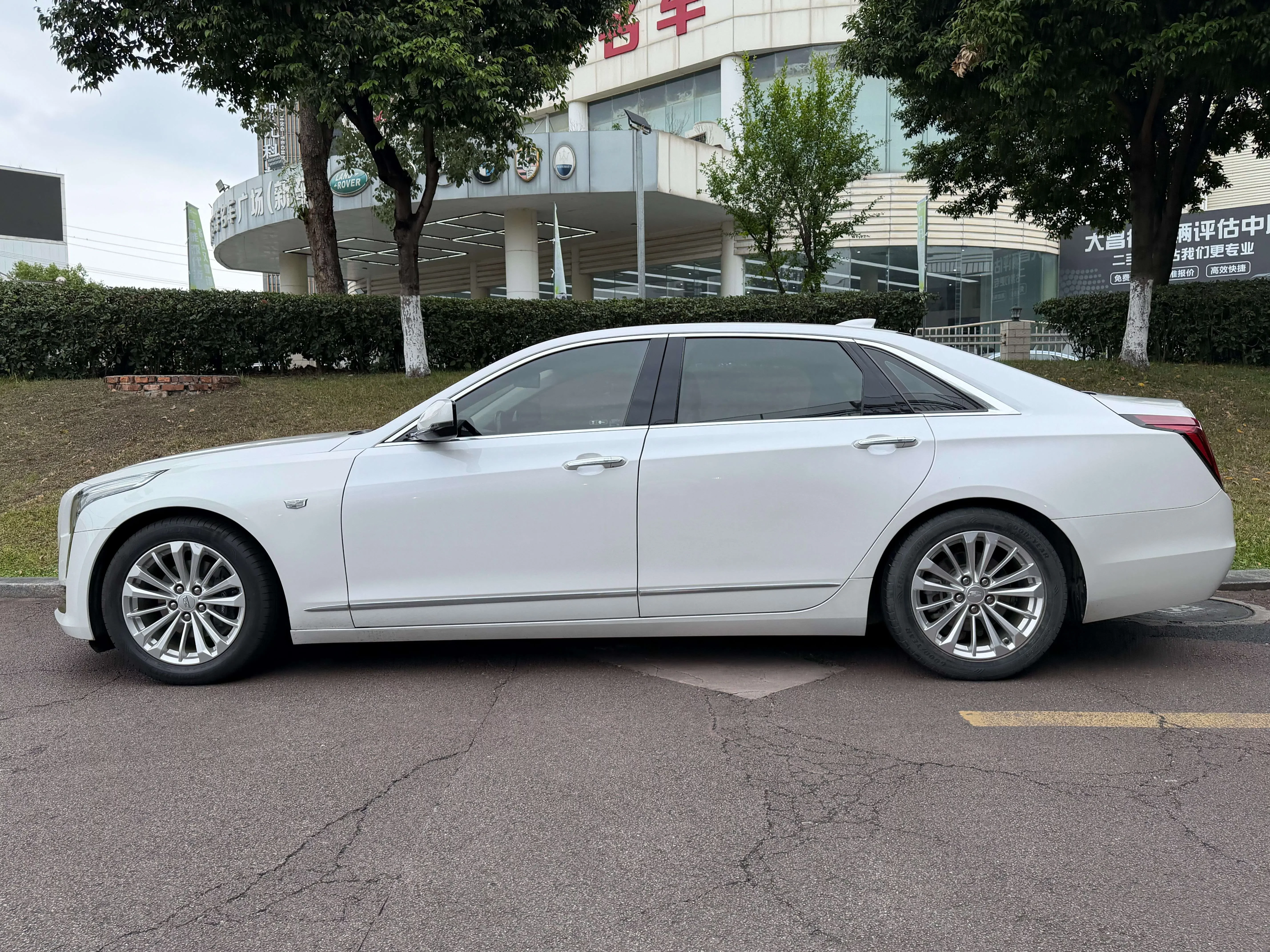 Cadillac CT6