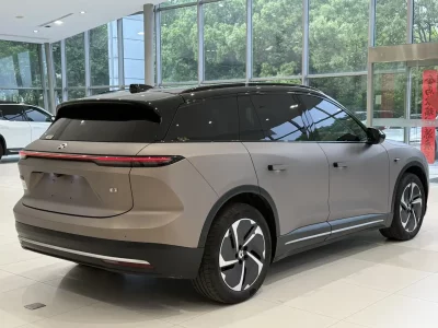 NIO ES6