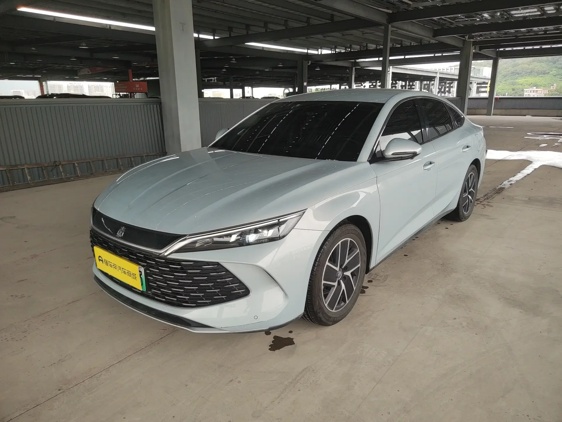 BYD Qin L DM