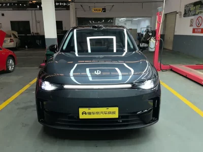 Leapmotor C10