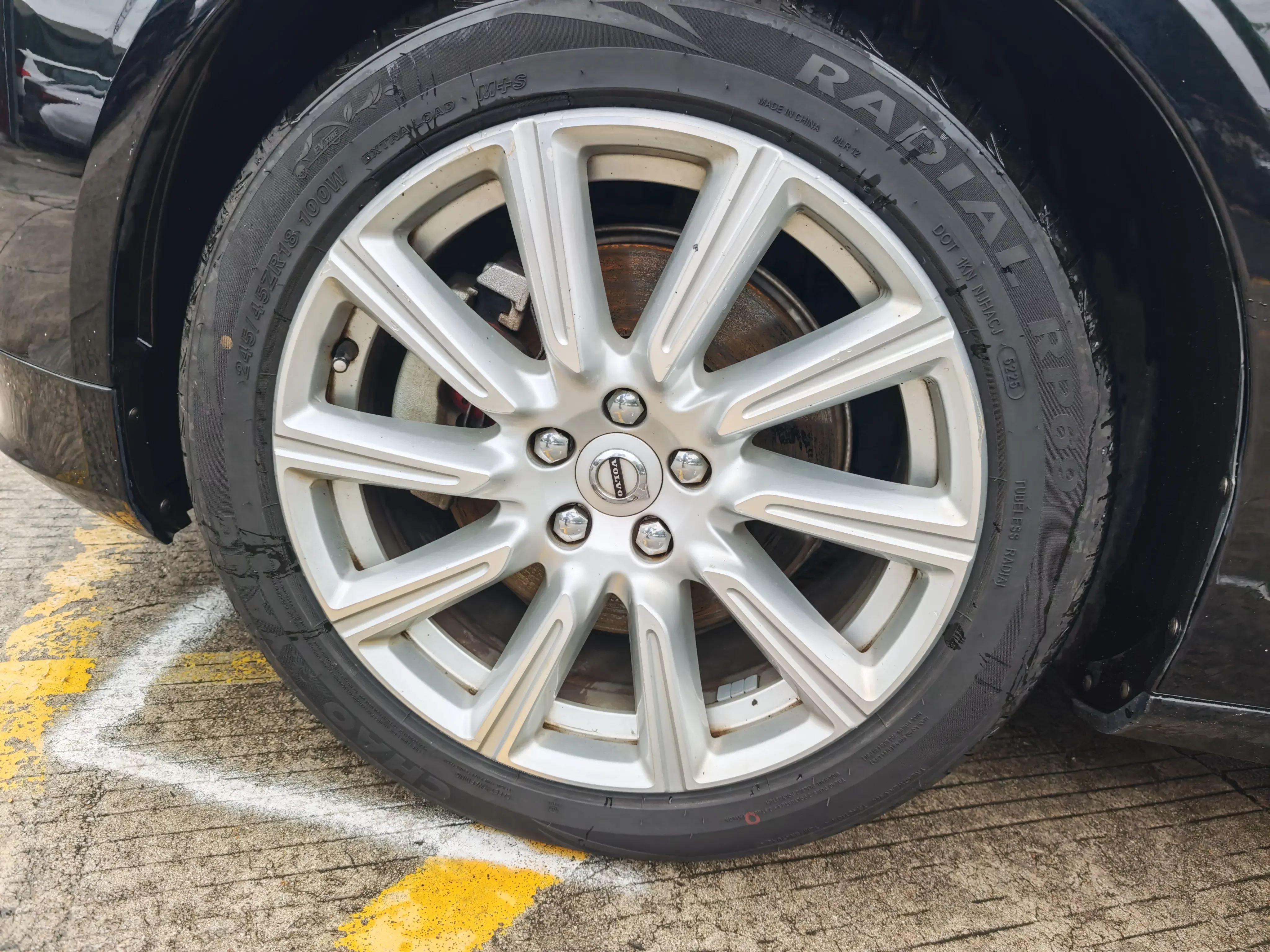 Volvo S90