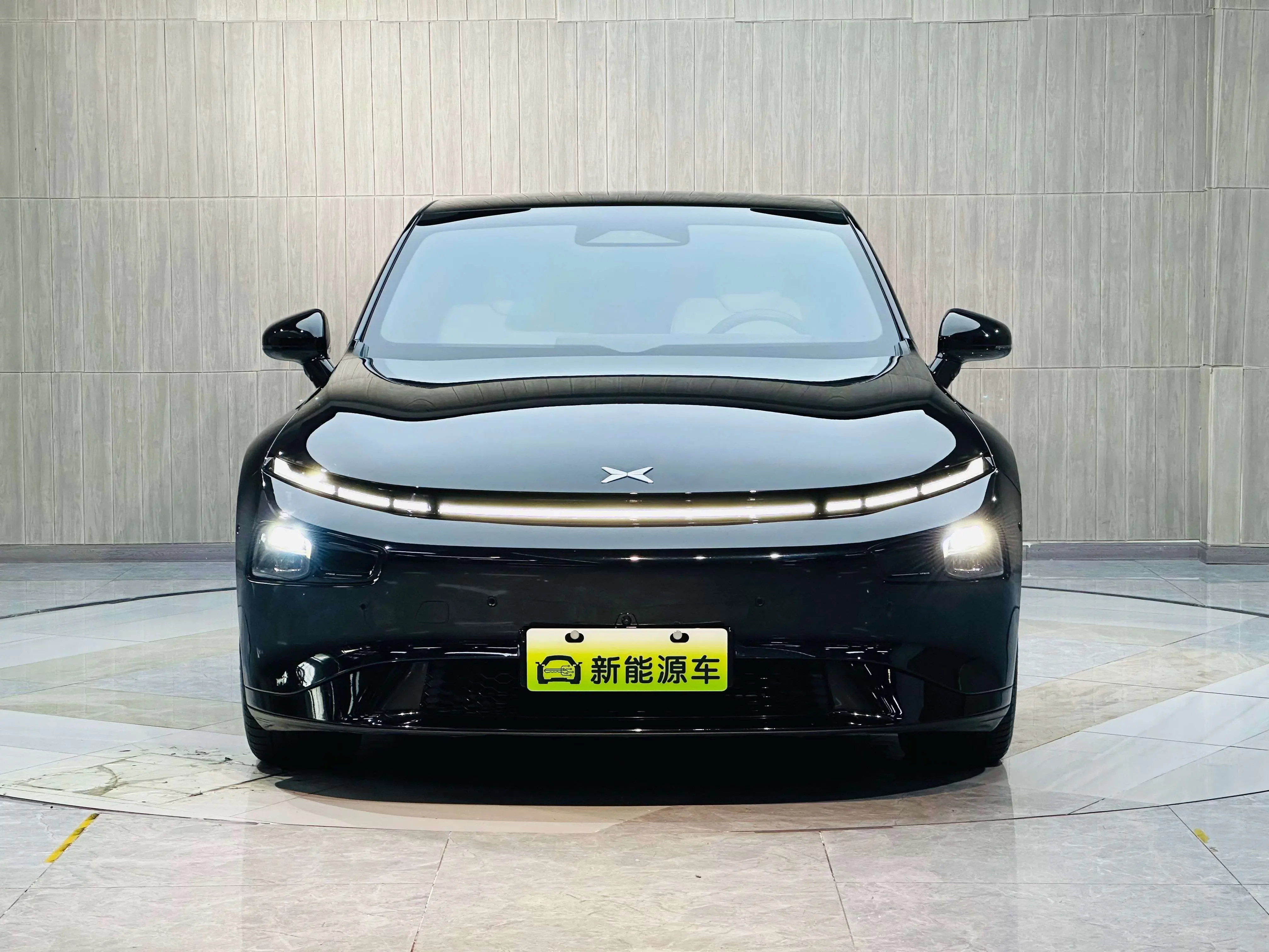 Xpeng P7