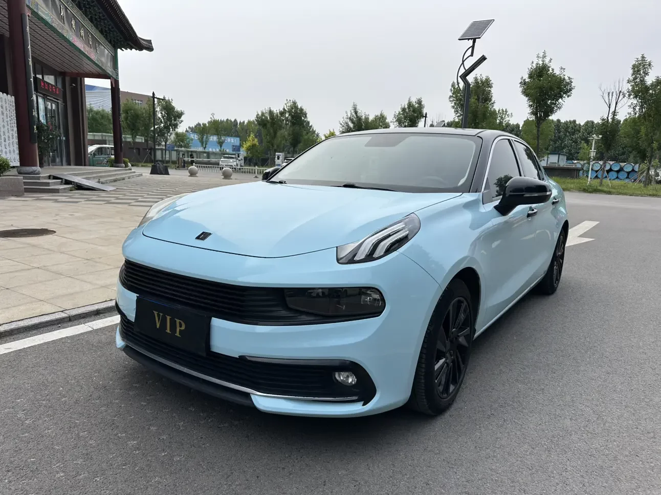 Lynk & Co 03