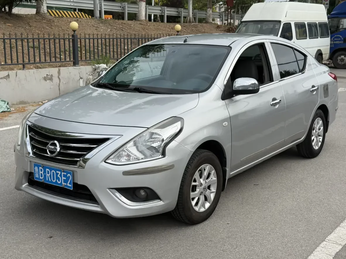 Nissan Sunlight  из Китая