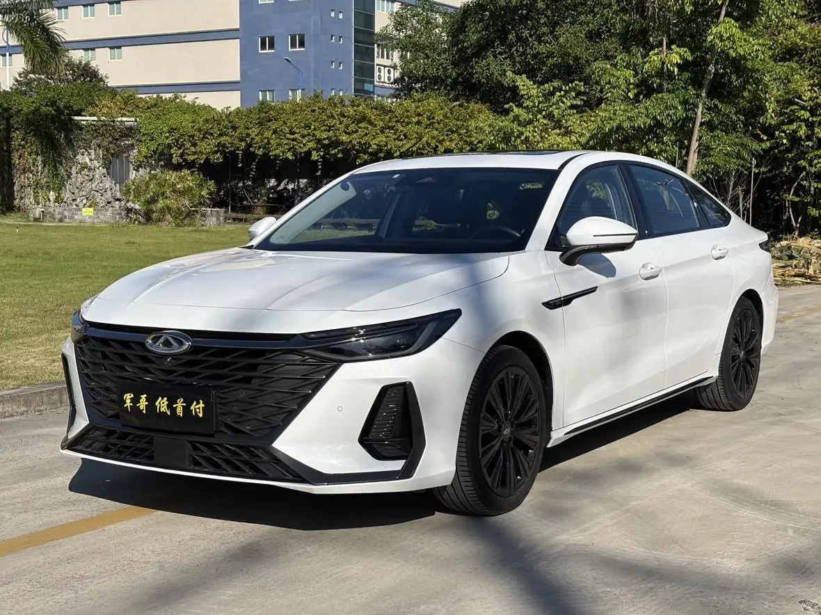 Chery Arrizo 8