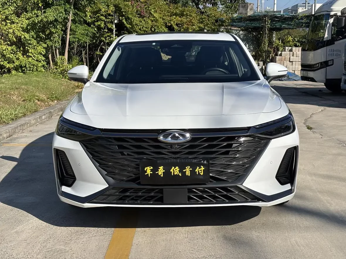 Chery Arrizo 8