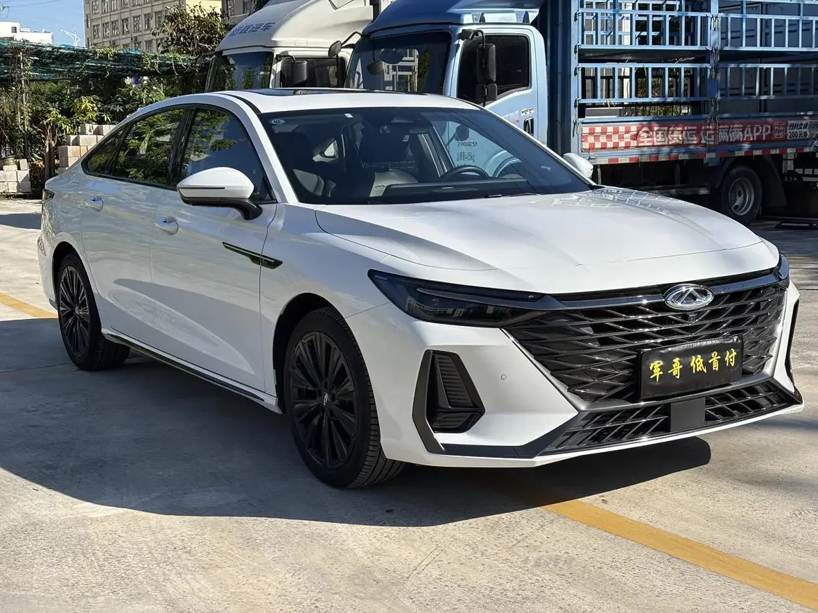 Chery Arrizo 8
