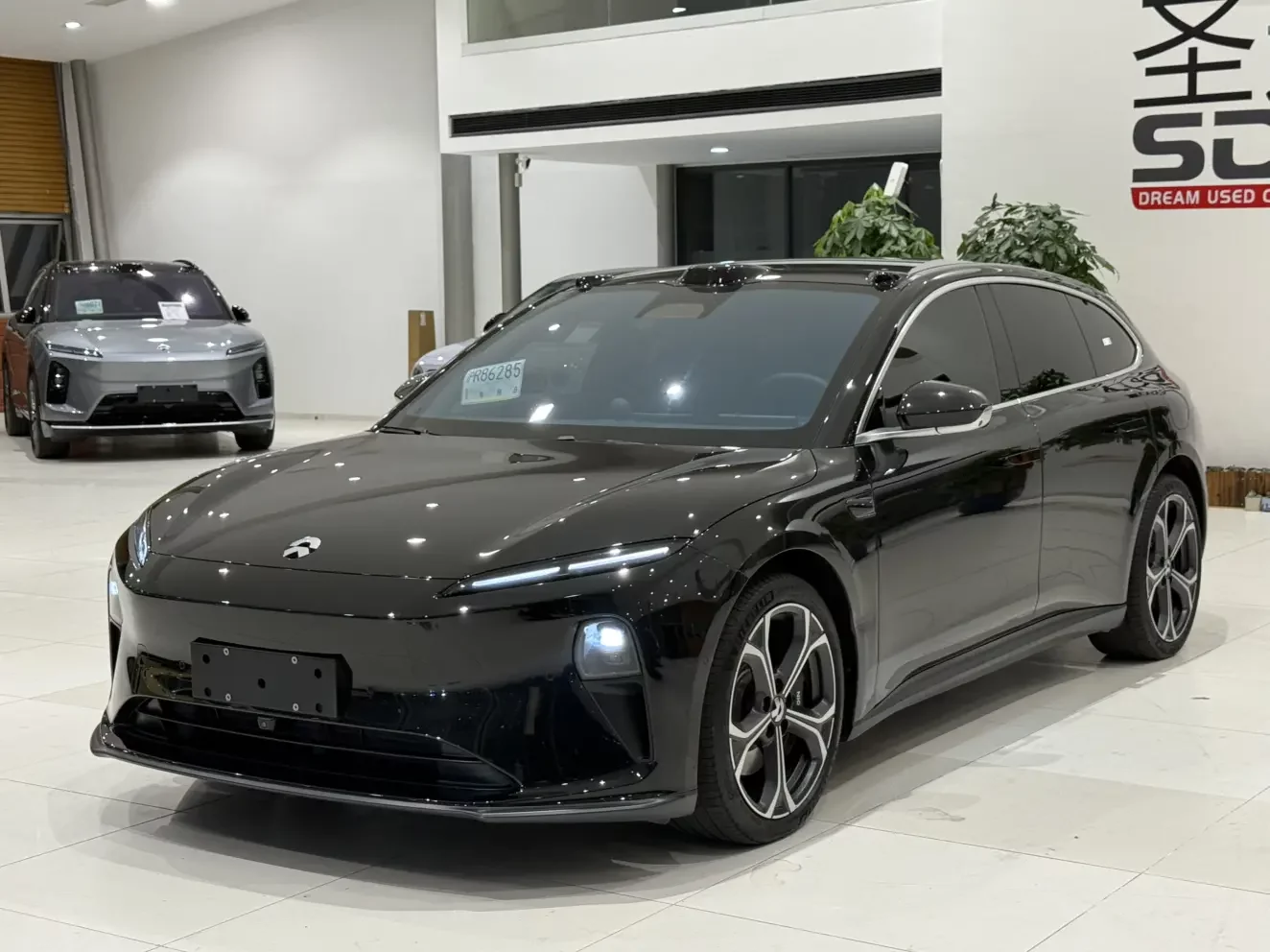 NIO ET5T  из Китая