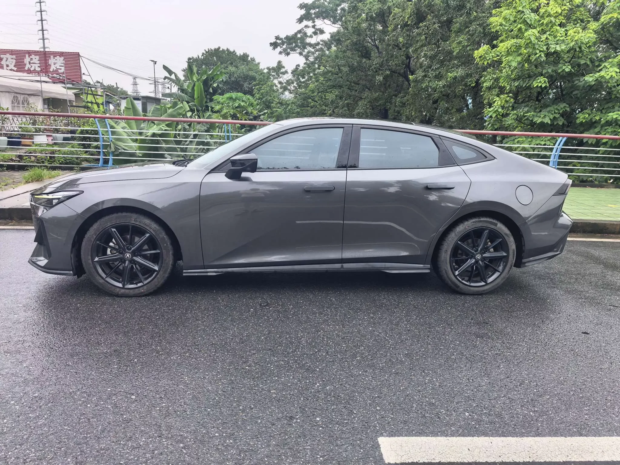 Changan UNI-V