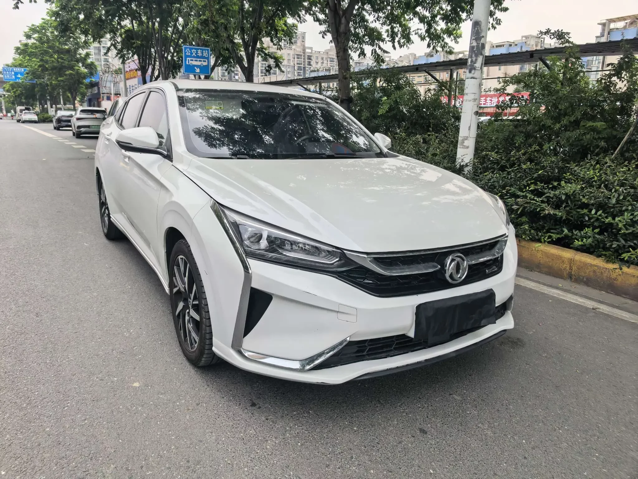 Dongfeng Yixuan