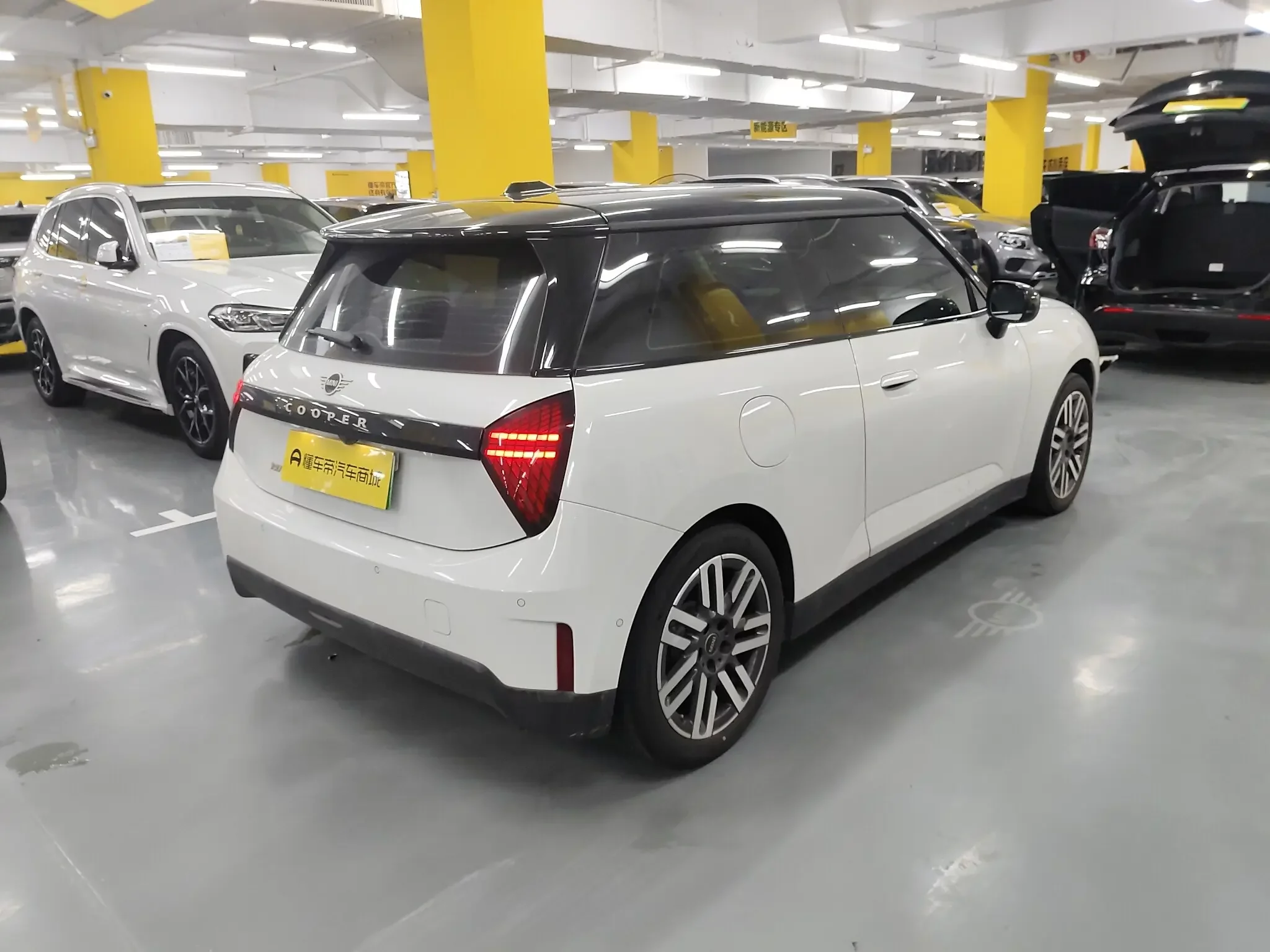 MINI ELECTRIC  COOPER