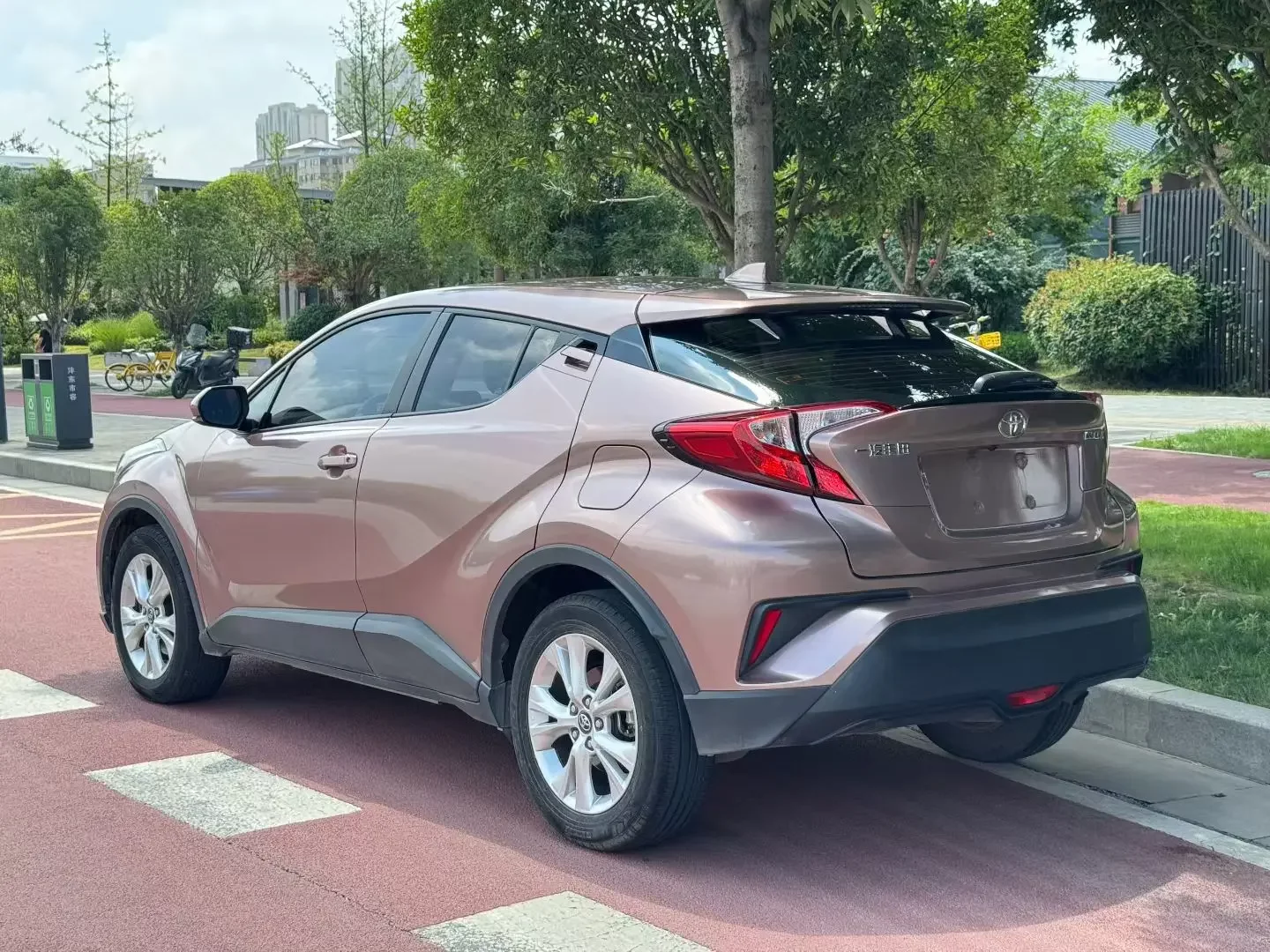 Toyota C-HR Hybrid