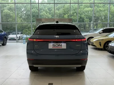 NIO ES7