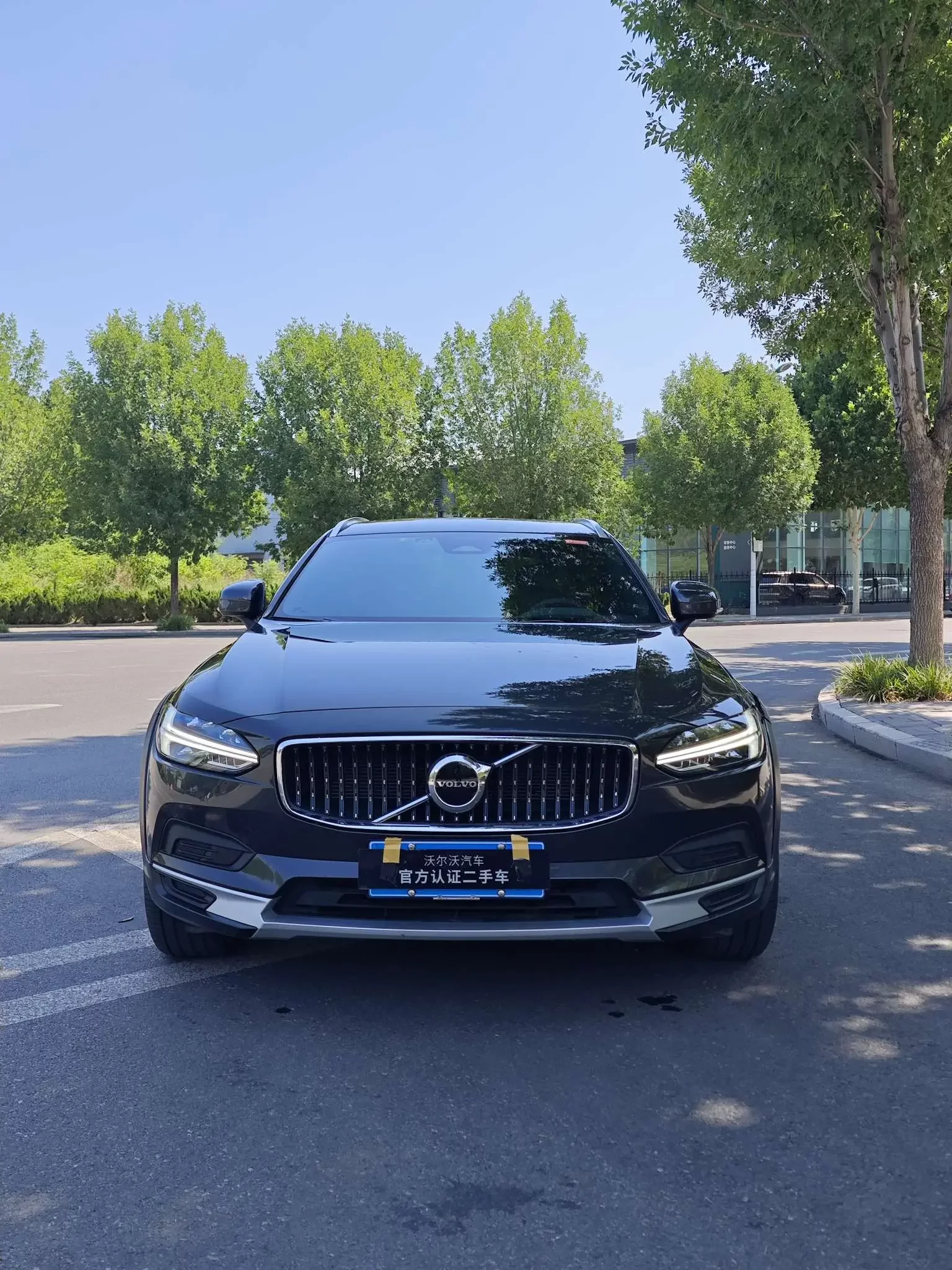 Volvo V90