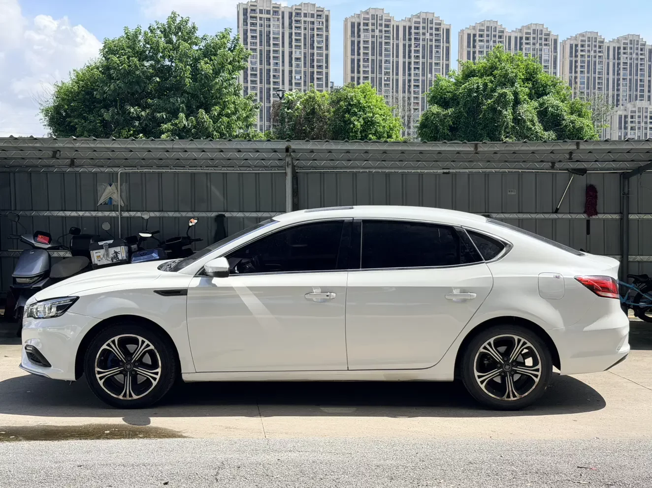 MG 6
