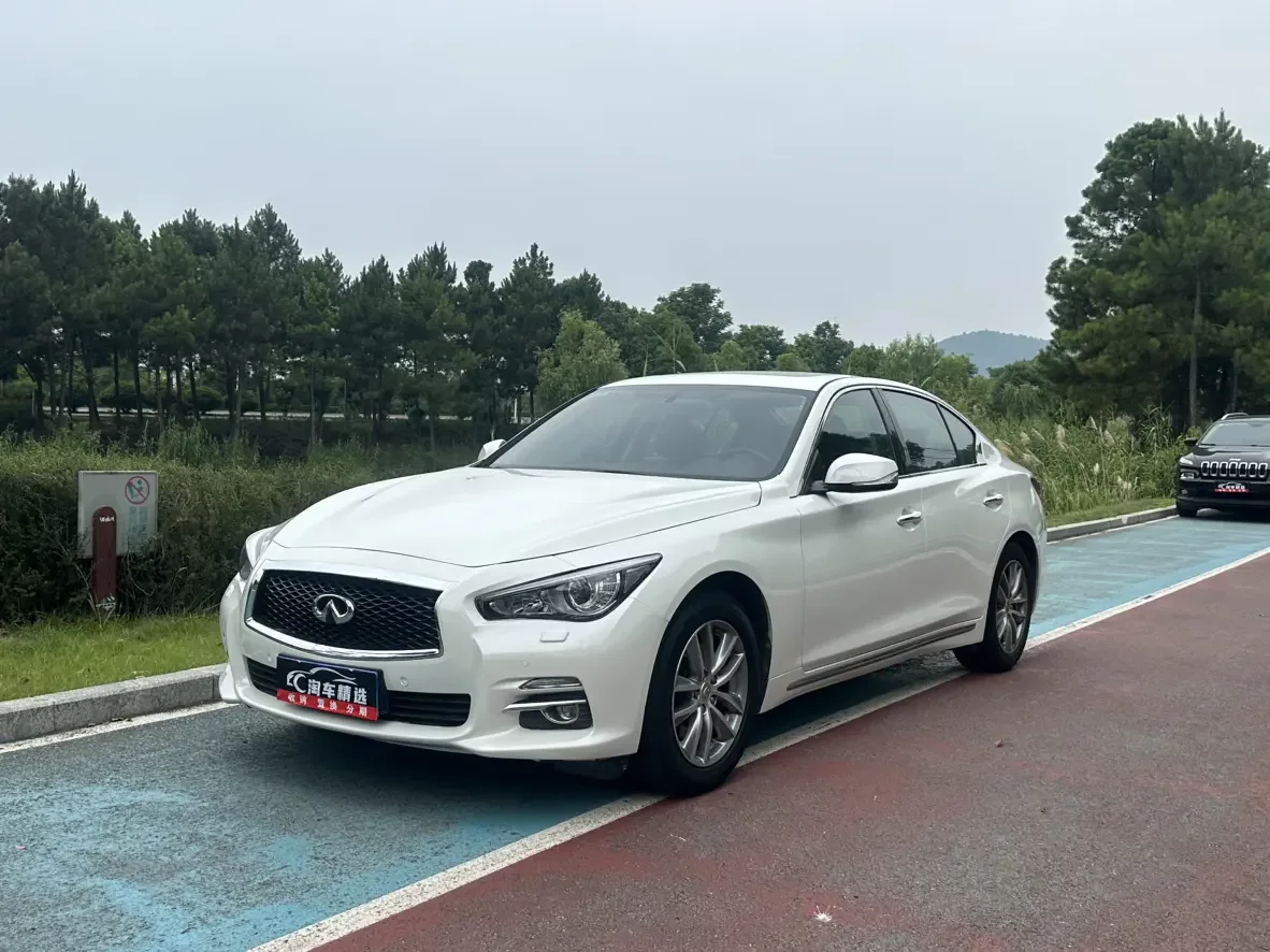 Infiniti Q50L  из Китая