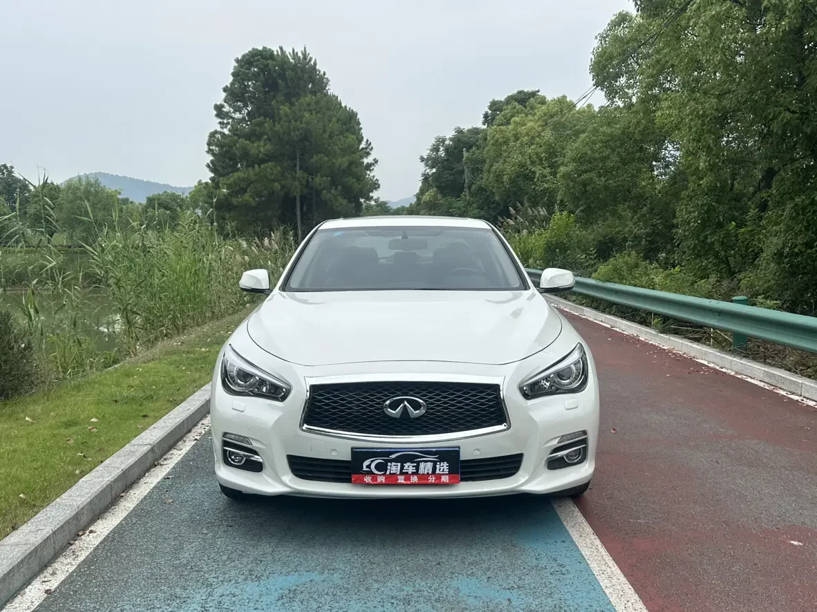 Infiniti Q50L  из Китая