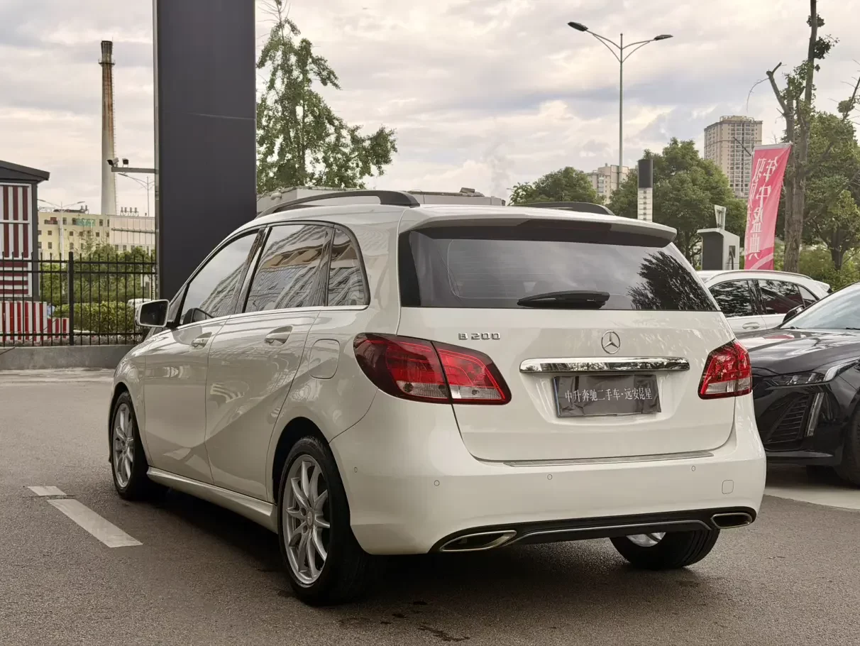 Mercedes-Benz B Class