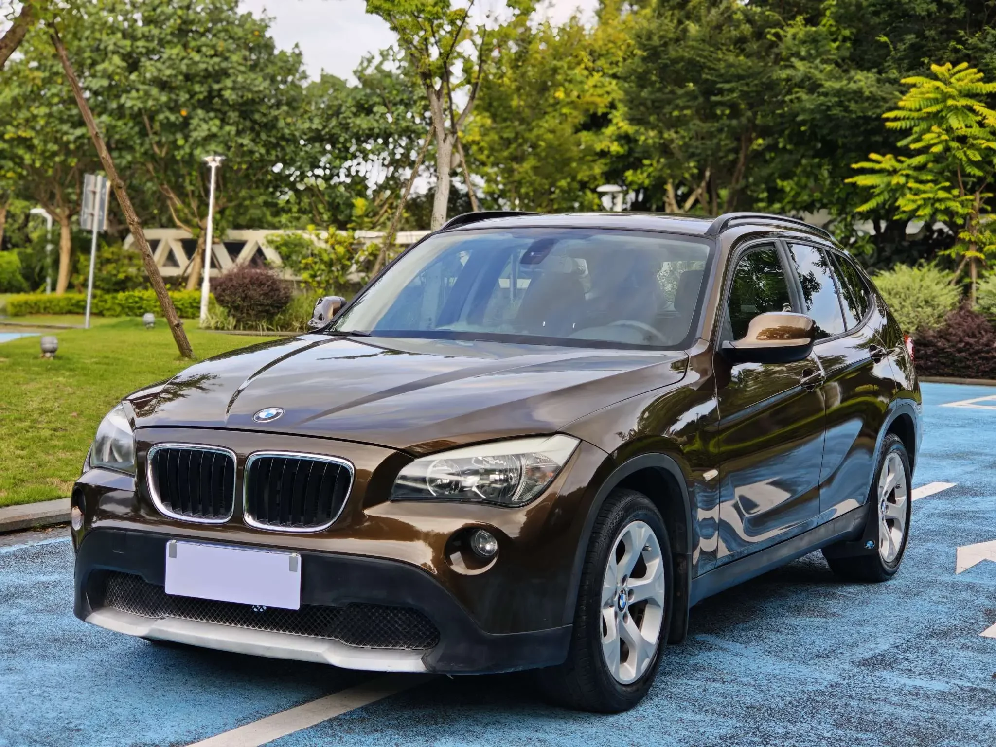 BMW X1  из Китая